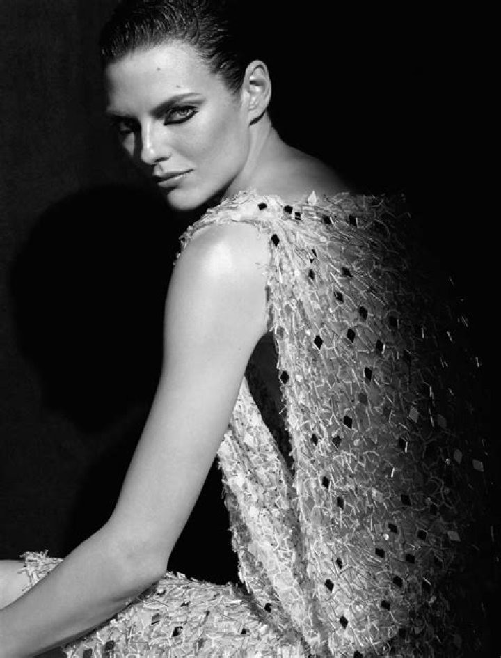 Tom Munro (Photographer) - Age, Birthday, Bio, Facts, Family, Net Worth, Height & More