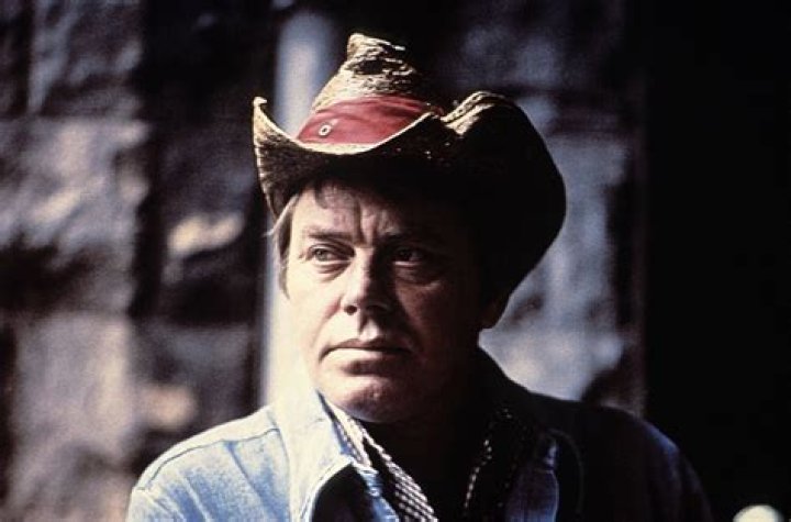 Tom T. Hall Biography, Age, Height, Wife, Net Worth, Family