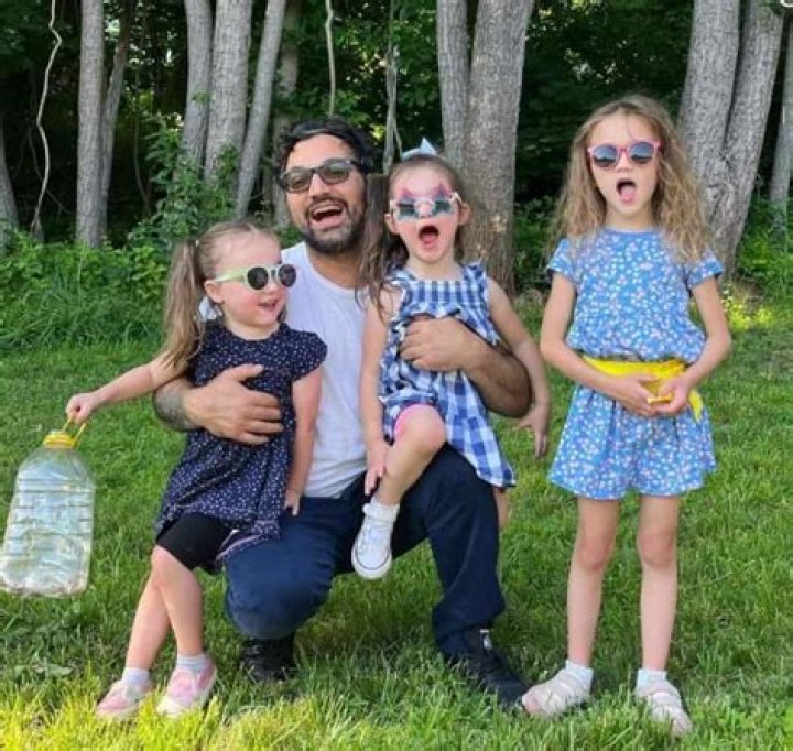 Tony Angelo is Married to Wife. Kids.