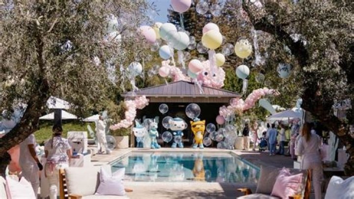 True Thompson’s First Birthday Was a Rosy Pink Wonderland, Thanks to Mama Khloé Kardashian