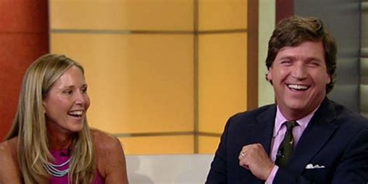 
Tucker Carlson enjoys romantic date with wife Susan Andrews in Florida, teases ‘appetizers plus entree’ after Fox News ouster 