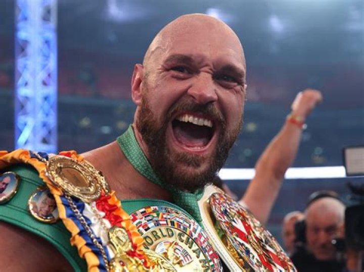 Tyson Fury (Boxeador) - Edad, cumpleaños, biografía, hechos, familia, patrimonio neto, altura y más