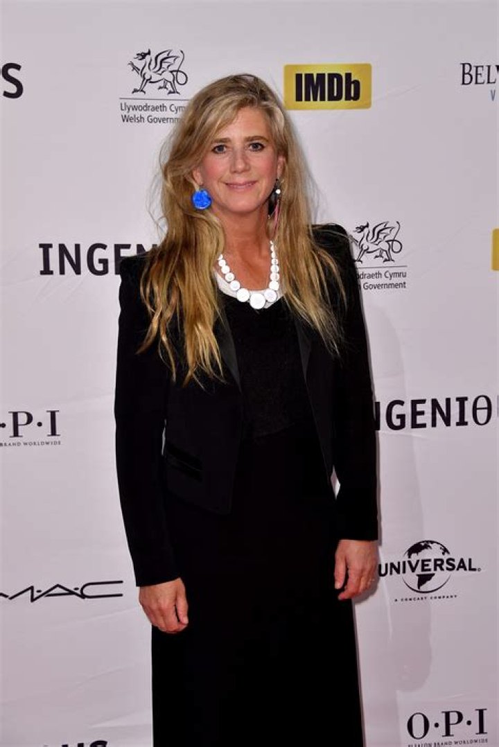 
Una Stubbs Height, Weight, Net Worth, Age, Birthday, Wikipedia, Who, Nationality, Biography 