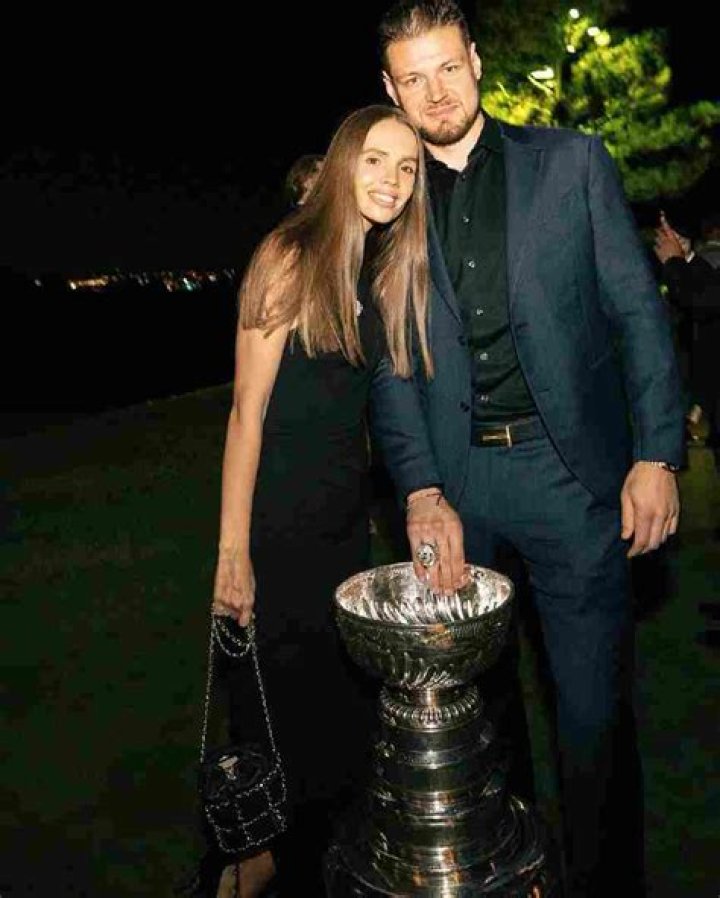 
Valeri Nichushkin Height, Weight, Net Worth, Age, Birthday, Wikipedia, Who, Nationality, Biography 