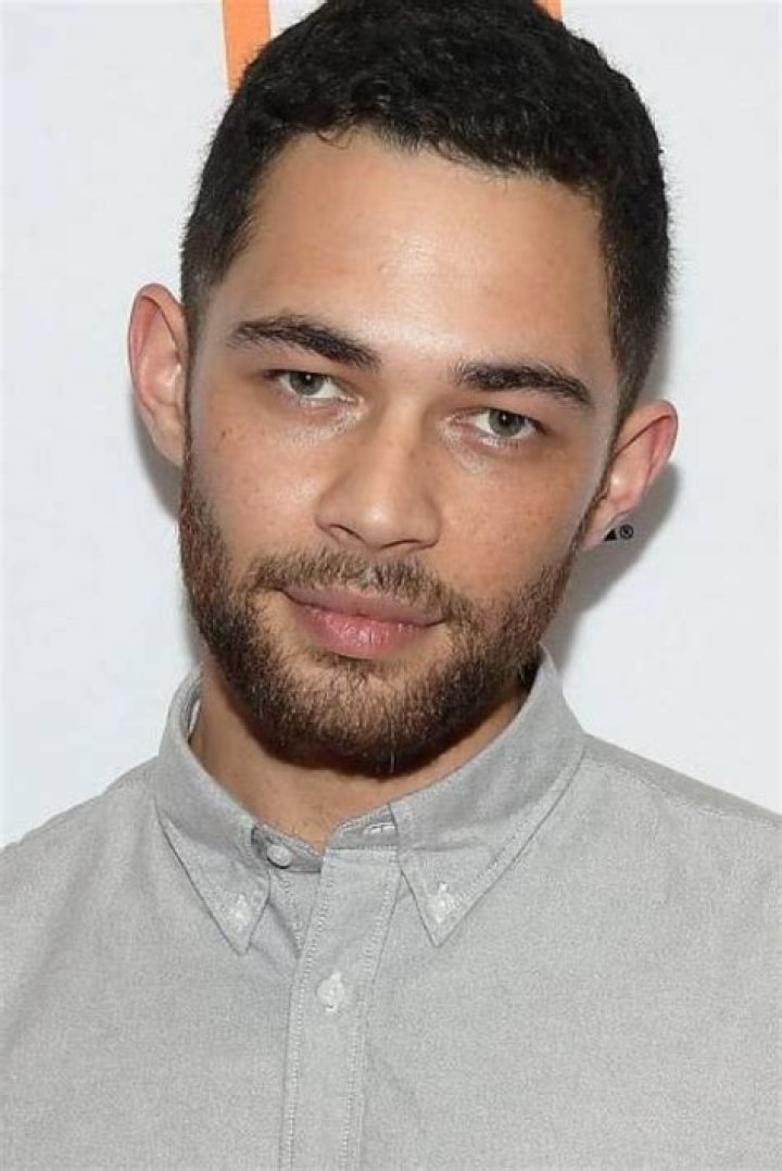 Who is Vinnie Bennett? Biography, Wiki, Wife, Parents, Height, Age, Girlfriend, Family, Net Worth