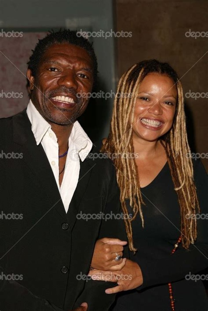 Vondie Curtis-Hall (TV Actor) - Age, Birthday, Bio, Facts, Family, Net Worth, Height & More