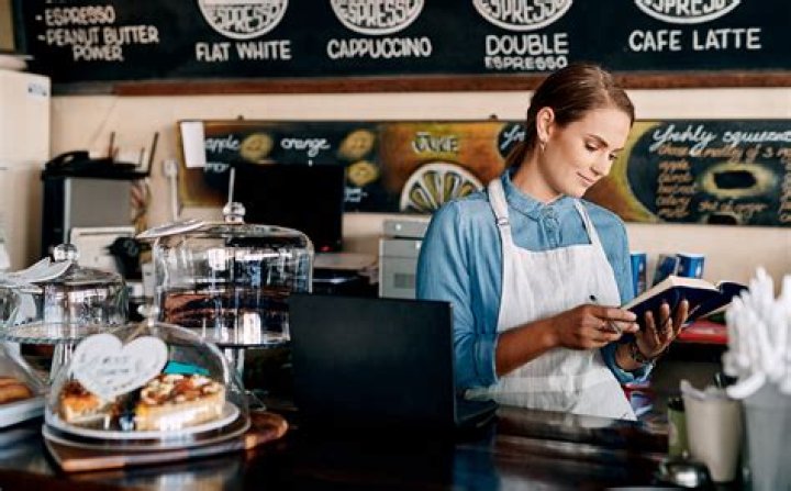 
Waitress Feeds Beggar & His Dog, ‘You Changed My Life’ He Admits Showing Up in Fine Suit – Story of the Day 