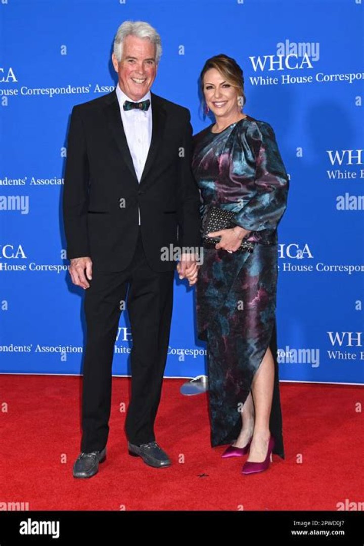 
Was Jane Sullivan Roberts, wife of Chief Justice John Roberts, paid $10.3 million by top law firms? 