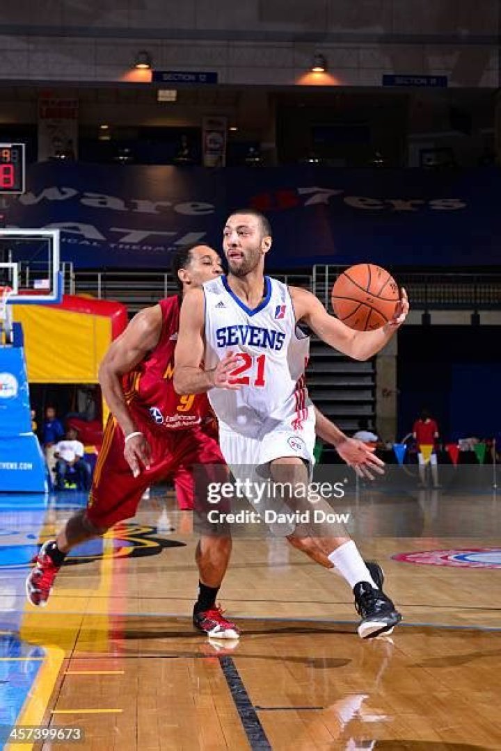 Wayne Marshall Biography, Age, Height, Net Worth, Family