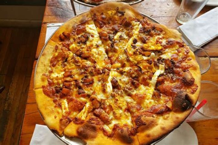 What Happened At Yaquis Pizza St Louis? Internet Is Furious Over Racist Owner’s Treatment Of Customers