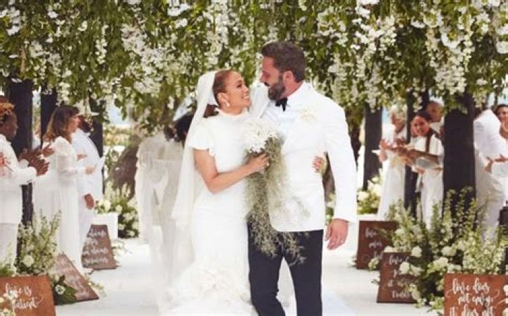 
What Jennifer Garner Was Doing During Ex Ben Affleck And Jennifer Lopez’s Georgia Wedding 