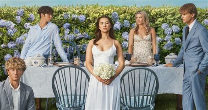 Where is The Circle filmed Season 3 USA? – Celebrity.fm – #1 Official Stars, Business & People Network, Wiki, Success story, Biography & Quotes