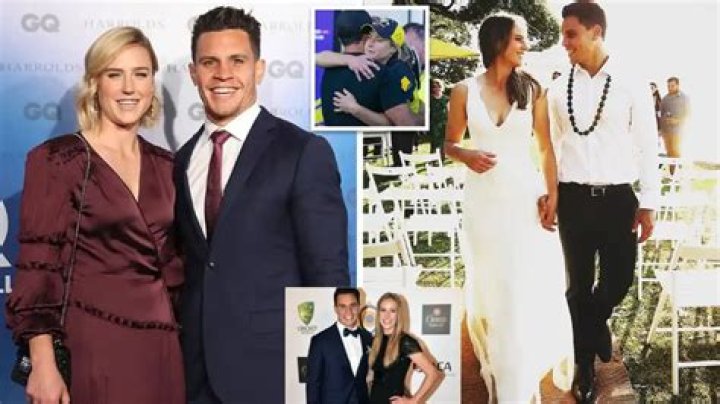
Who Is Ellyse Perry Boyfriend Nat Fyfe? Relationship Timeline With Ex Husband Matt To’omua 
