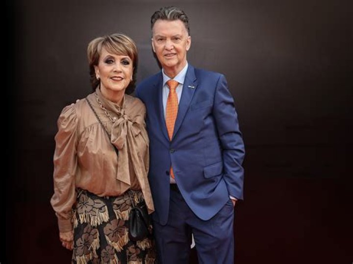 Who Is Louis Van Gaal’s Wife, Truus Van Gaal? Health Condition Explored