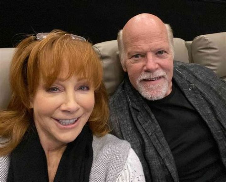 Who is Reba McEntire engaged to? – Celebrity.fm – #1 Official Stars, Business & People Network, Wiki, Success story, Biography & Quotes