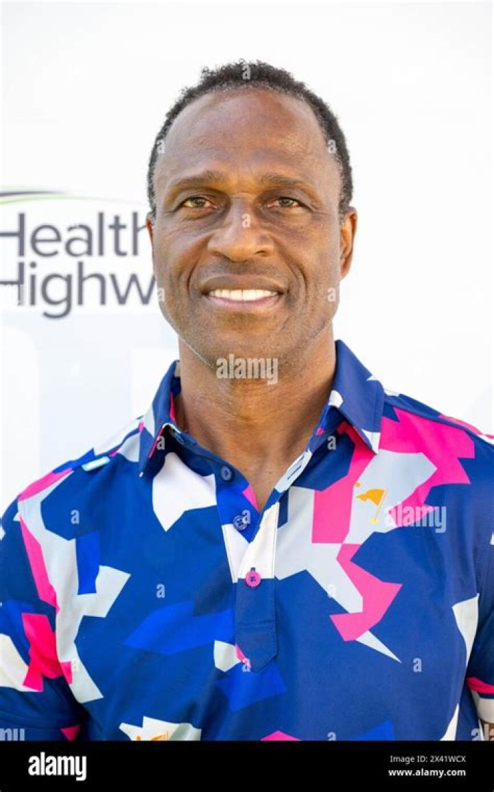Willie Gault (Football Player) - Age, Birthday, Bio, Facts, Family, Net Worth, Height & More