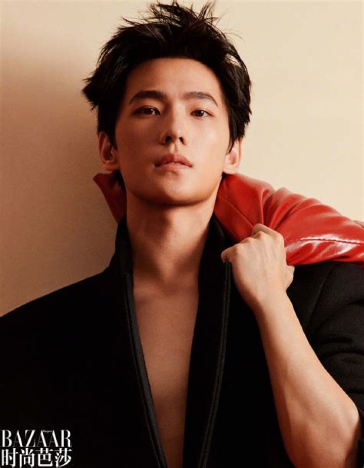 Yang Yang Biography, Age, Height, Wife, Net Worth, Family