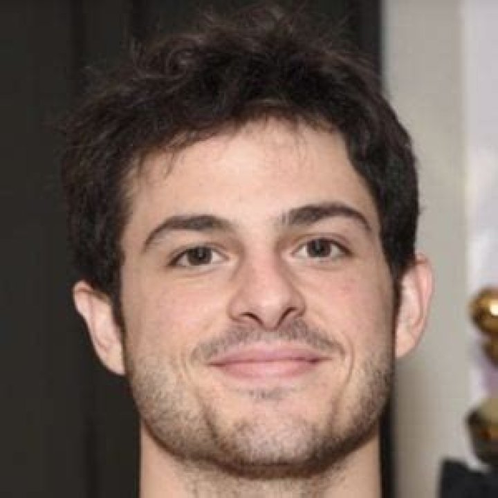 zach tinker (TV Actor) - Age, Birthday, Bio, Facts, Family, Net Worth, Height & More